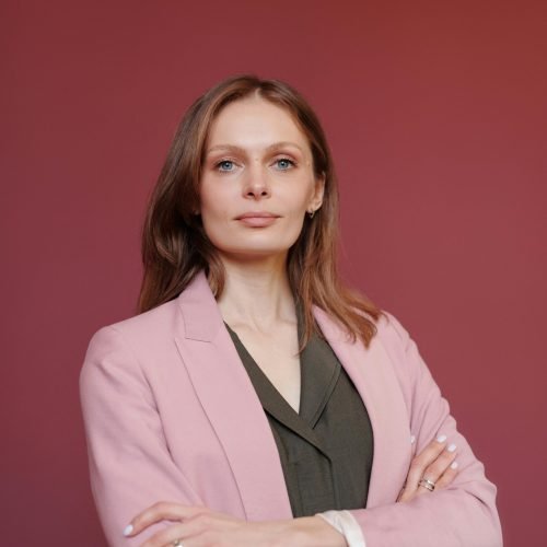 pexels-edmond-dantes-4342352